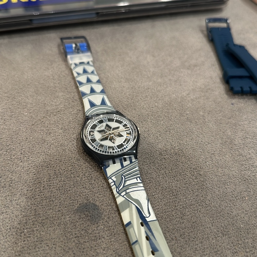 Decoscraper Swatch Watch. NWOT 34mm. 1993 GP109. “Chrysler Building”